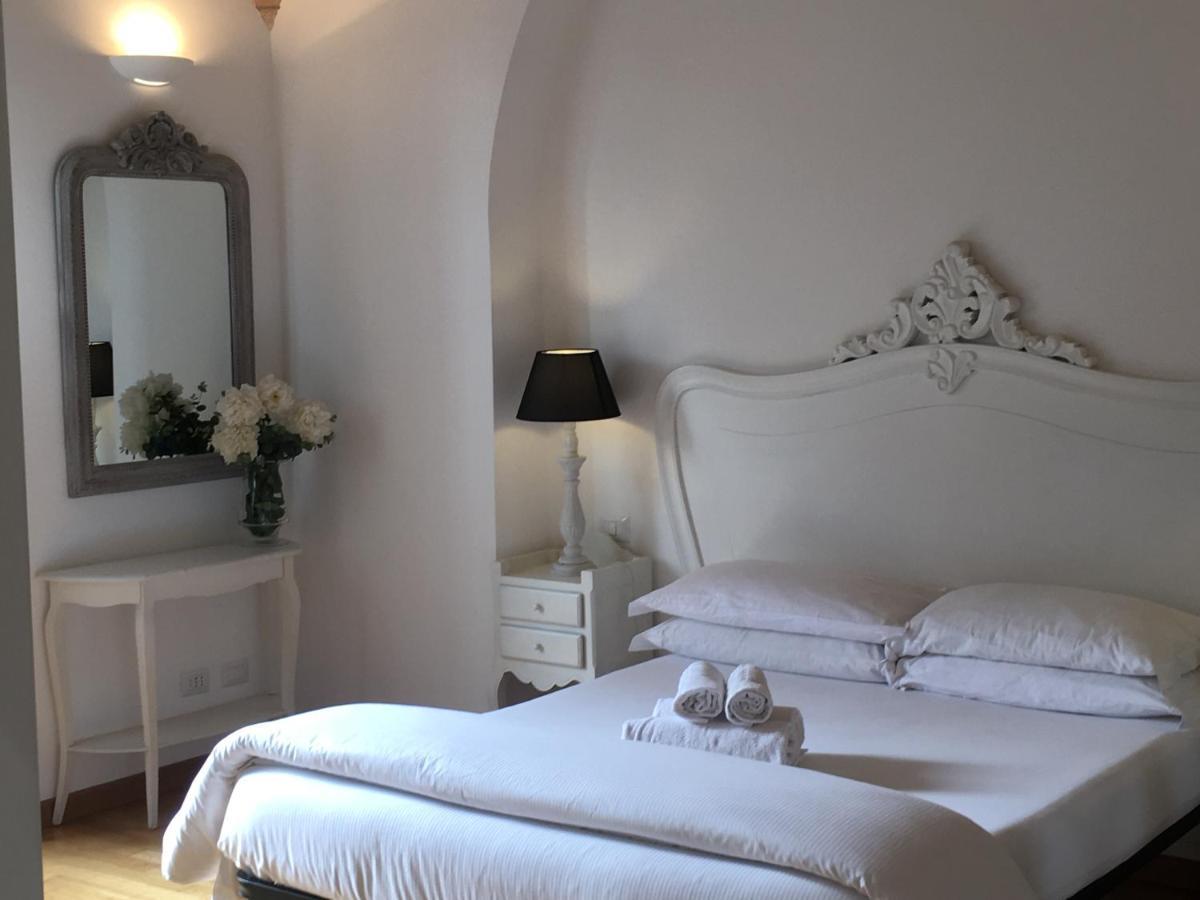 La Finestra Sul Colosseo B&B 1 Рим Екстериор снимка