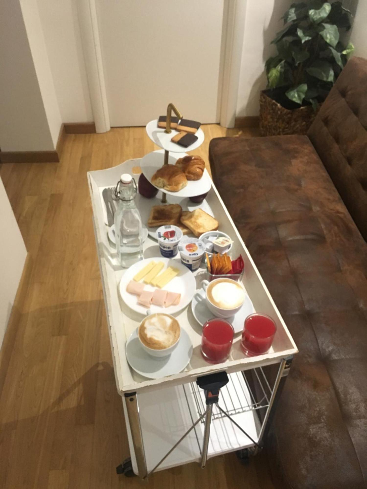 La Finestra Sul Colosseo B&B 1 Рим Екстериор снимка